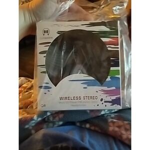 Q8 Wireless Stereo Headphones Black Excellent Collapsible‎ Micro SD FM Radio